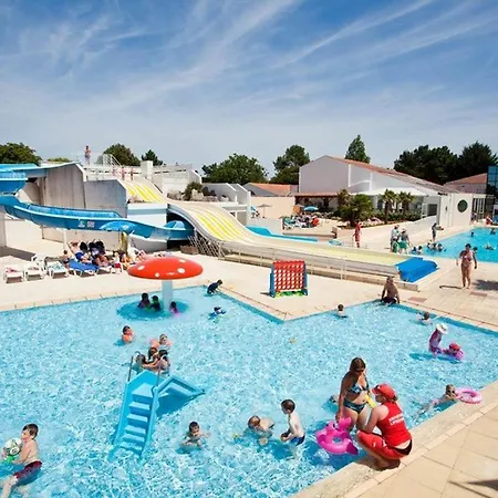 Mobil-home A Louer Dans Un **** Proche De La Et Foret Kemping