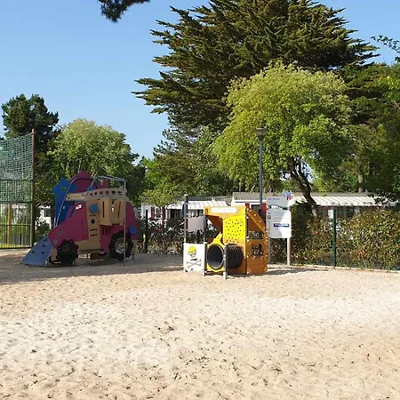 Mobil-home A Louer Dans Un **** Proche De La Et Foret *