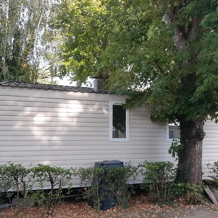 Parque de Campismo Mobil-home A Louer Dans Un **** Proche De La Et Foret Saint-Jean-de-Monts
