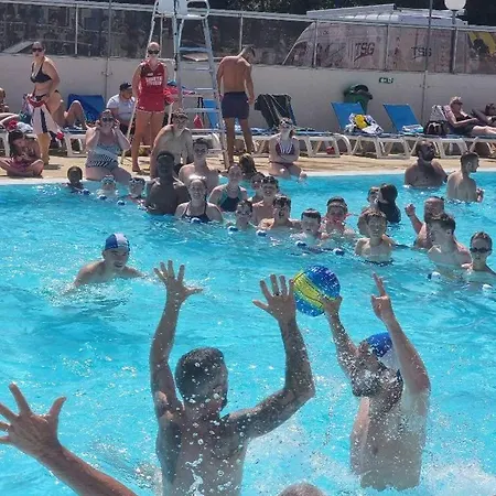 Mobil-home A Louer Dans Un **** Proche De La Et Foret