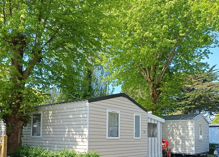 مكان تخييم Mobil-home A Louer Dans Un **** Proche De La Et Foret سان جان دي مونت