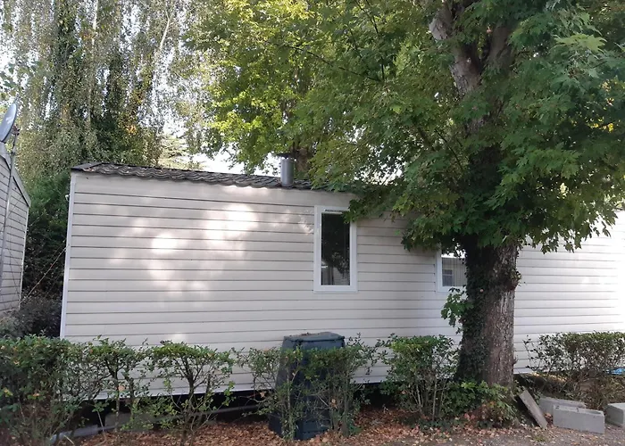 مكان تخييم Mobil-home A Louer Dans Un **** Proche De La Et Foret سان جان دي مونت