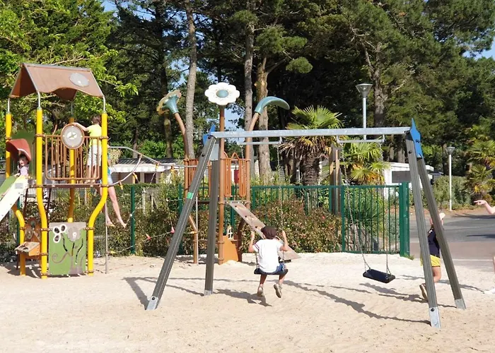 مكان تخييم Mobil-home A Louer Dans Un **** Proche De La Et Foret