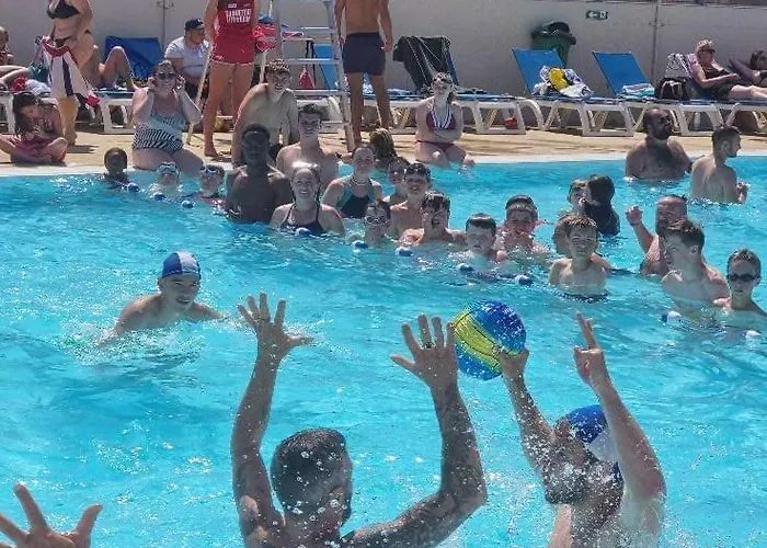 Mobil-home A Louer Dans Un **** Proche De La Et Foret