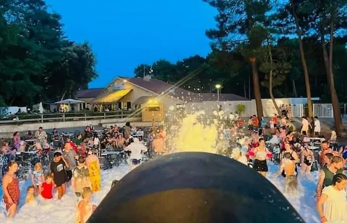 Mobil-home A Louer Dans Un **** Proche De La Et Foret مكان تخييم