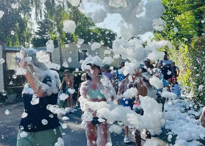 Mobil-home A Louer Dans Un **** Proche De La Et Foret *